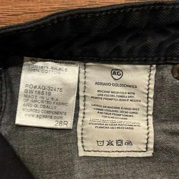 AG Adriano Goldschmied Phoebe High Waisted Tapered Leg Distressed Jeans size 28 - Picture 7 of 7